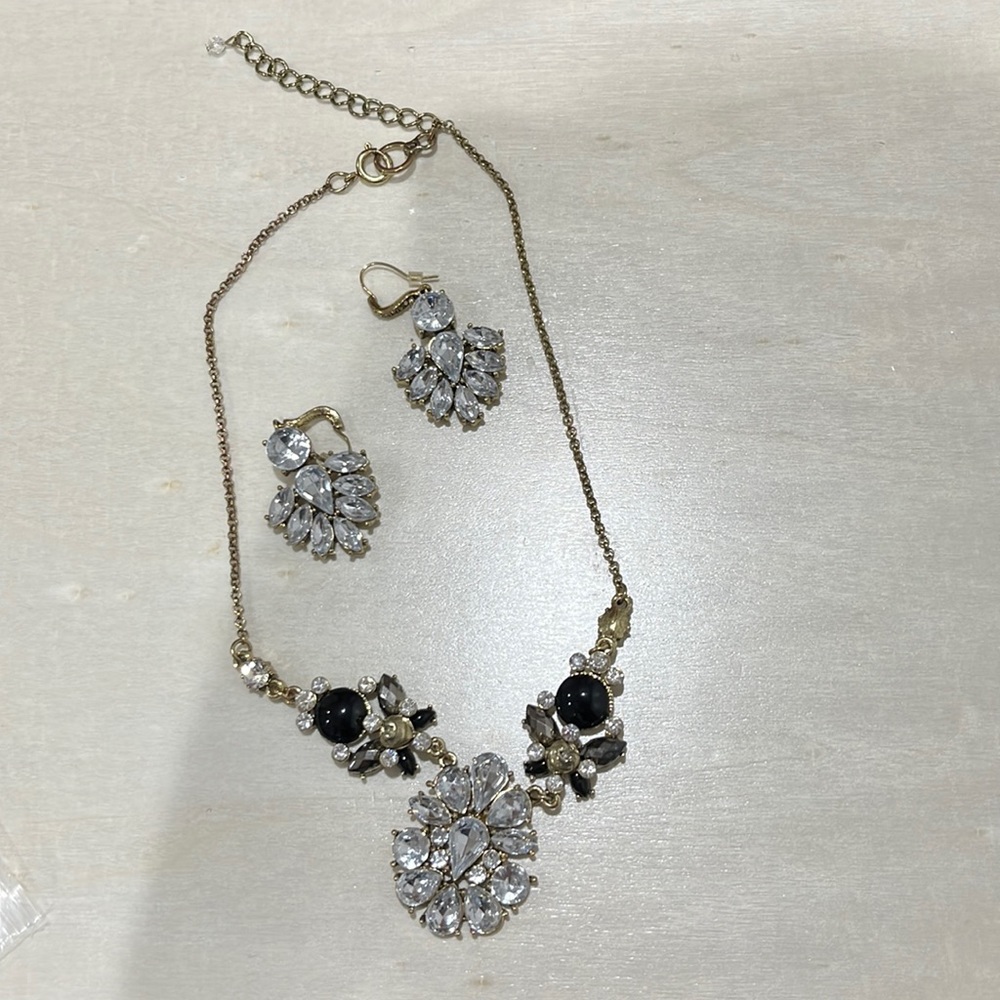 Gold Necklace and Earring Black and White Earrings Set